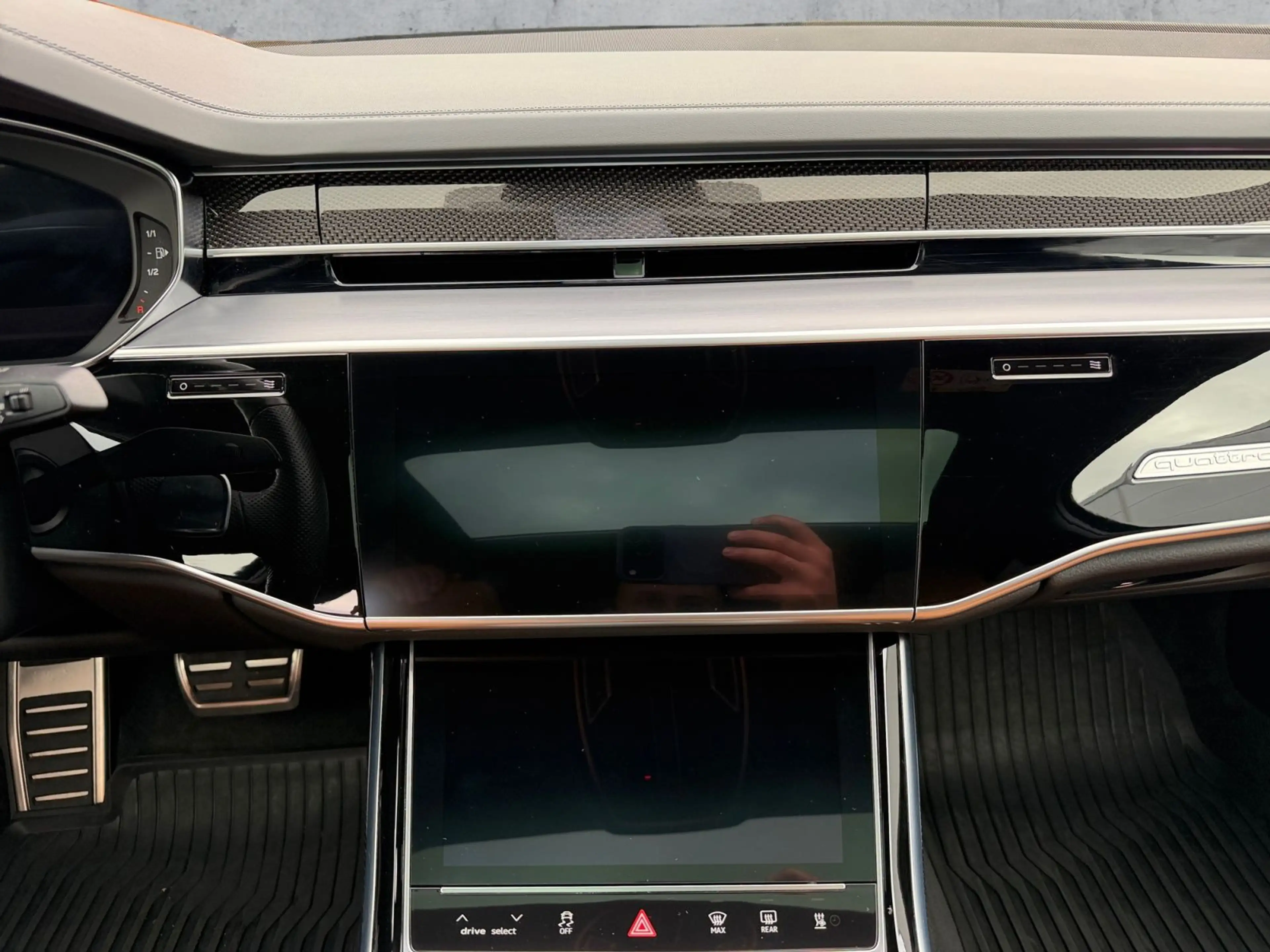 Audi S8 quattro MATRIX+AIR+PANO+STANDHZG+HuD+360° — photo 11