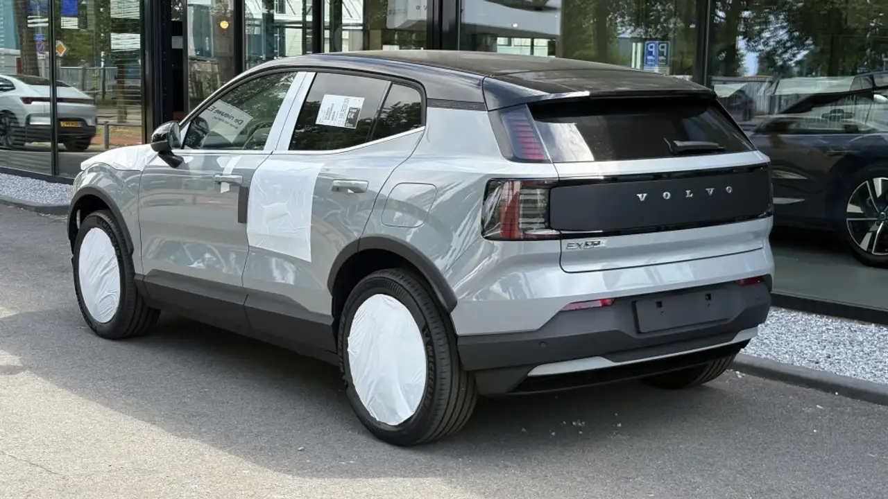 Volvo EX30 2026