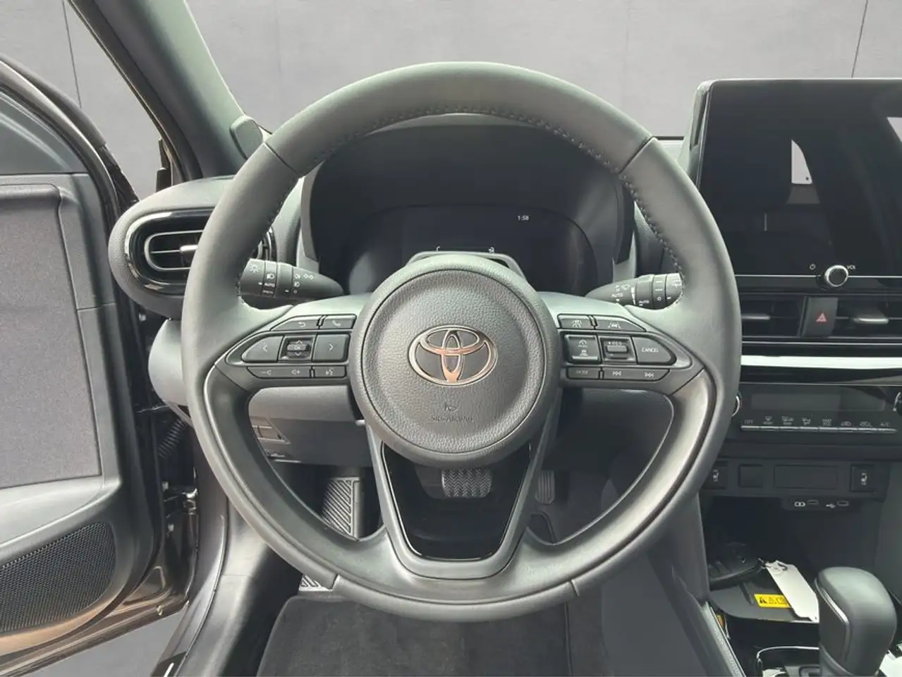 Toyota Yaris Cross Hybrid Teamplayer Safety- und Winter-P 11