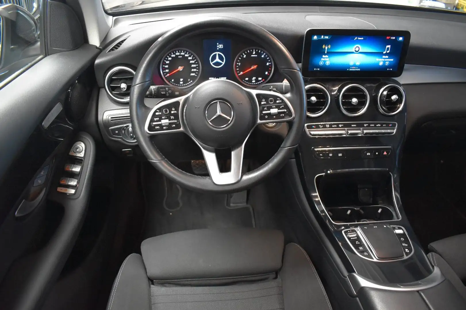 Mercedes-Benz GLC 200 d 4Matic*LED*SPORTSITZE*SHZ*PDC* Noir - 2