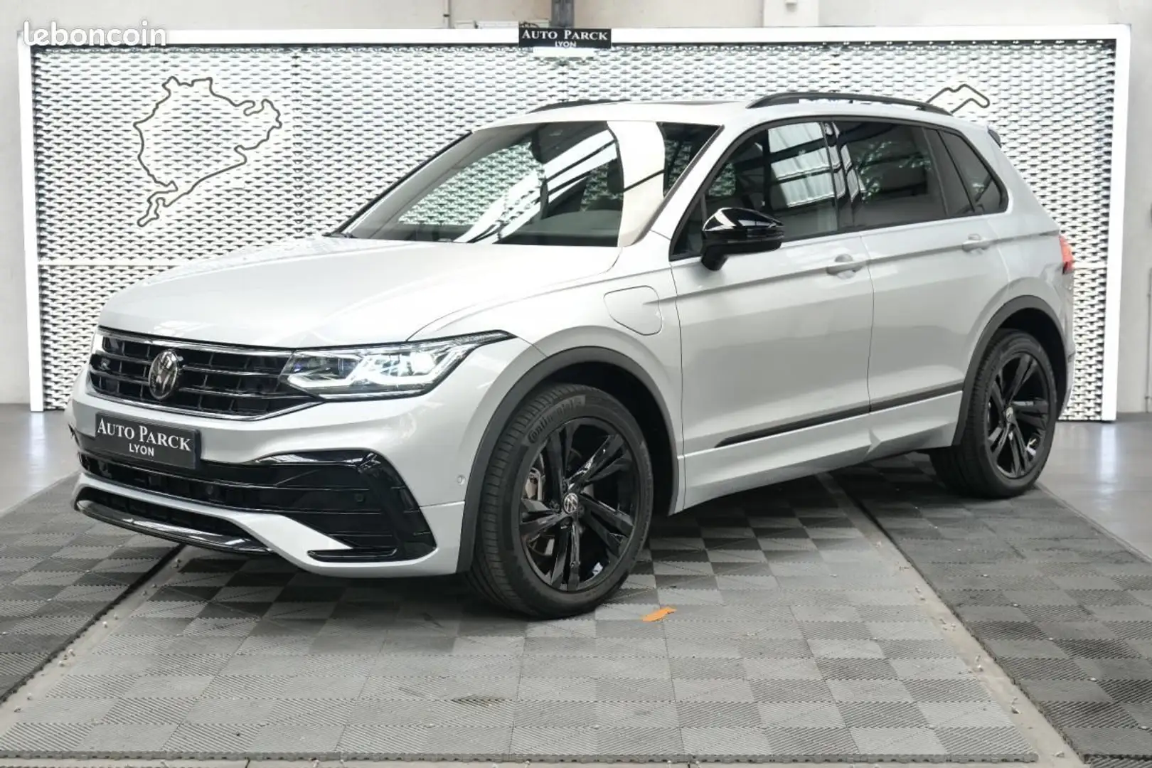 Volkswagen Tiguan eHybrid 245ch DSG6 R-Line 1°MAIN FRANCAIS TVA RECUPERABLE LOA-LLD-CREDIT LEASIN... Gris - 1