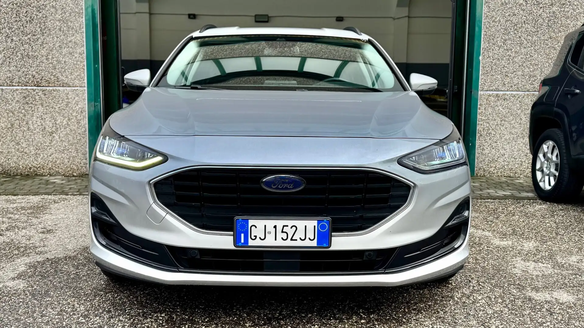 Ford Focus 1.5 EcoBlue 120 CV SW FULL LED Argento - 2