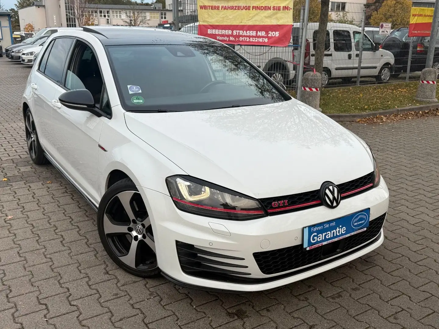 Volkswagen Golf VII Lim. GTI Performance BMT.*DSG*PANO*VOLL Weiß - 1