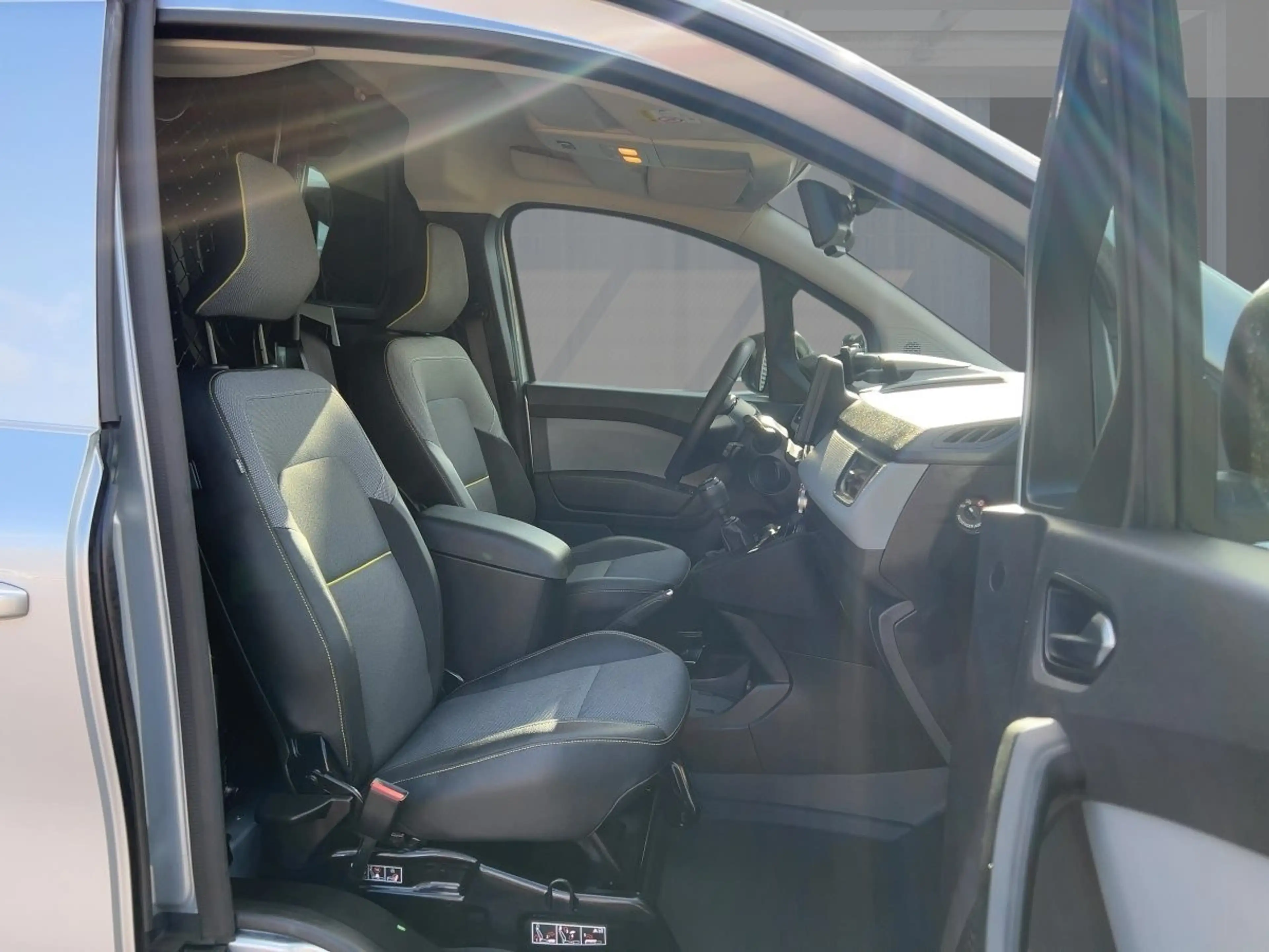 Renault Kangoo 1.3 TCe 100 Rapid Open Sesame — photo 8