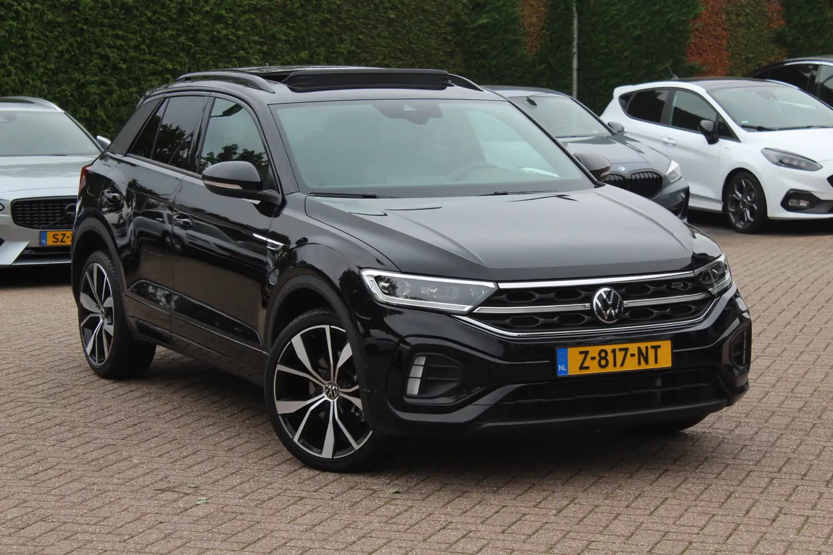 Volkswagen T-Roc 1.5 TSI R-Line Business / Panoramadak / Camera / N Zwart - 1