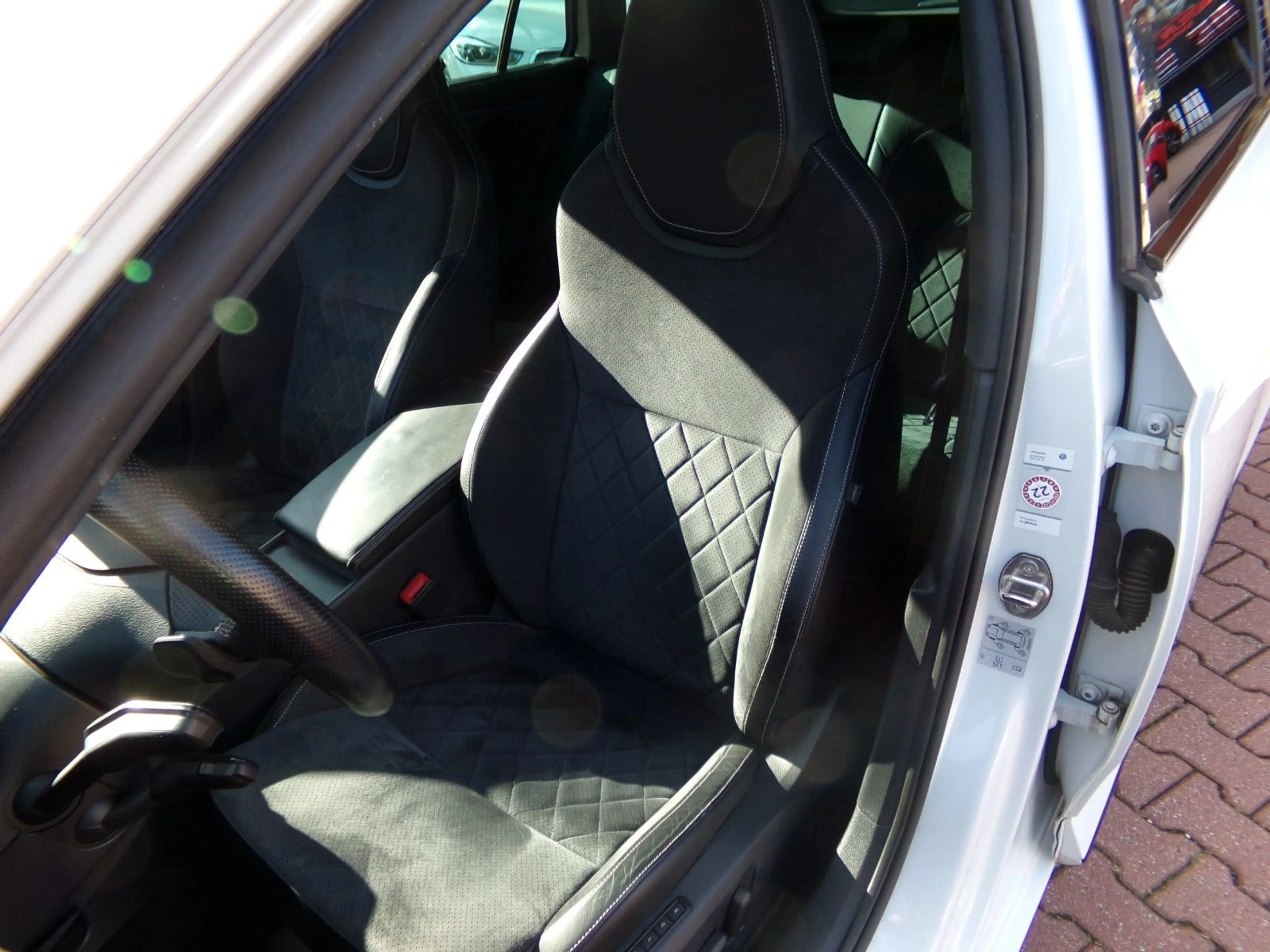 Skoda Superb Combi Sportline 4x4, DSG, Standheizung — photo 10