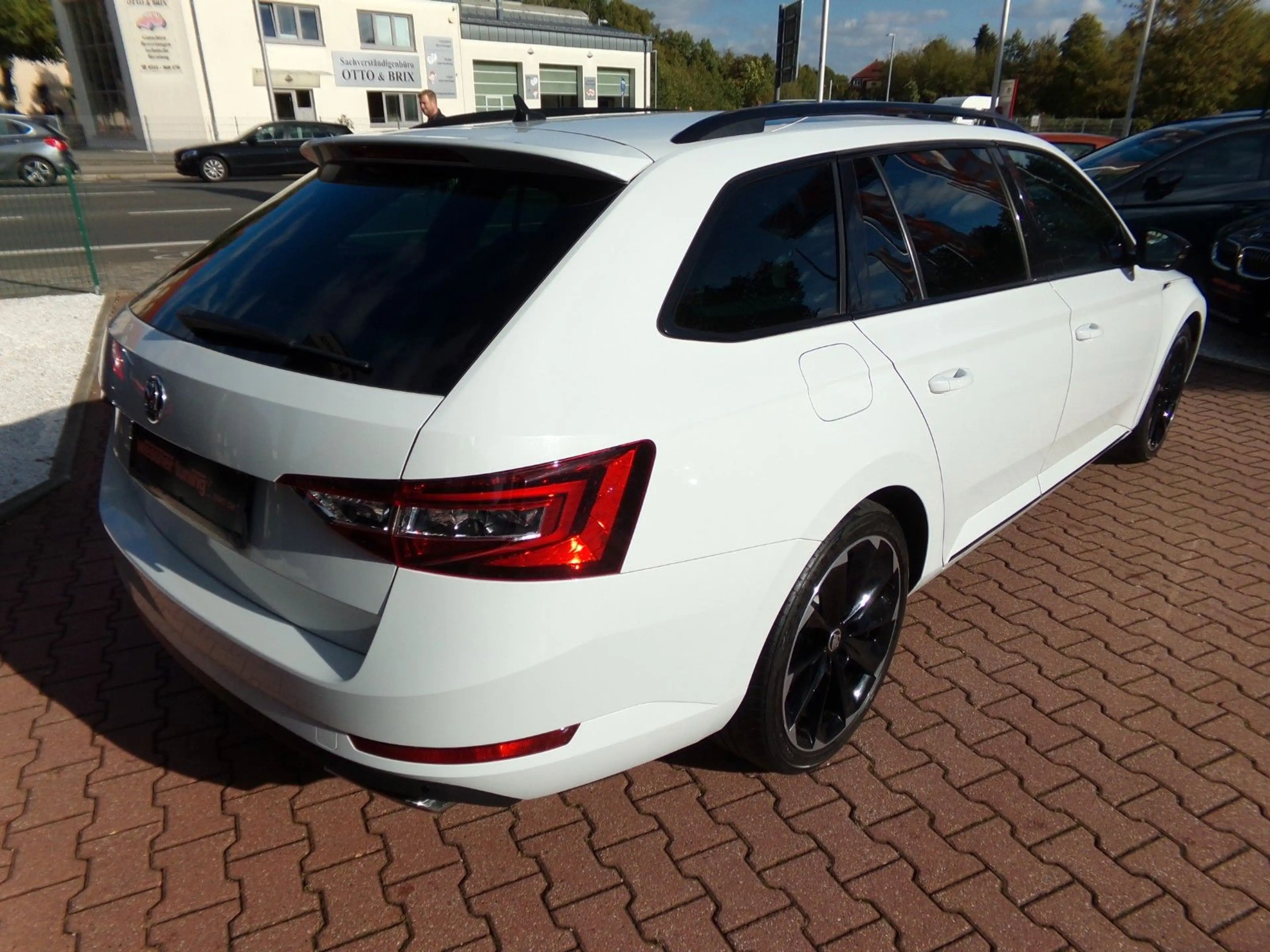Skoda Superb Combi Sportline 4x4, DSG, Standheizung — photo 5