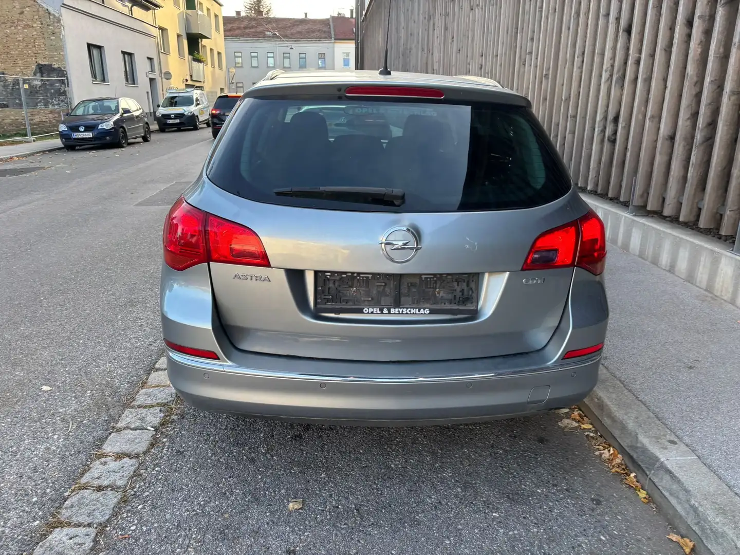 Opel Astra ST 1,6 CDTI Edition 110PS Parkhilfe Sitzheizung Argent - 2