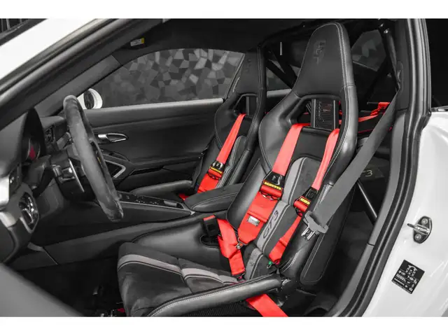 Porsche 991 view 9