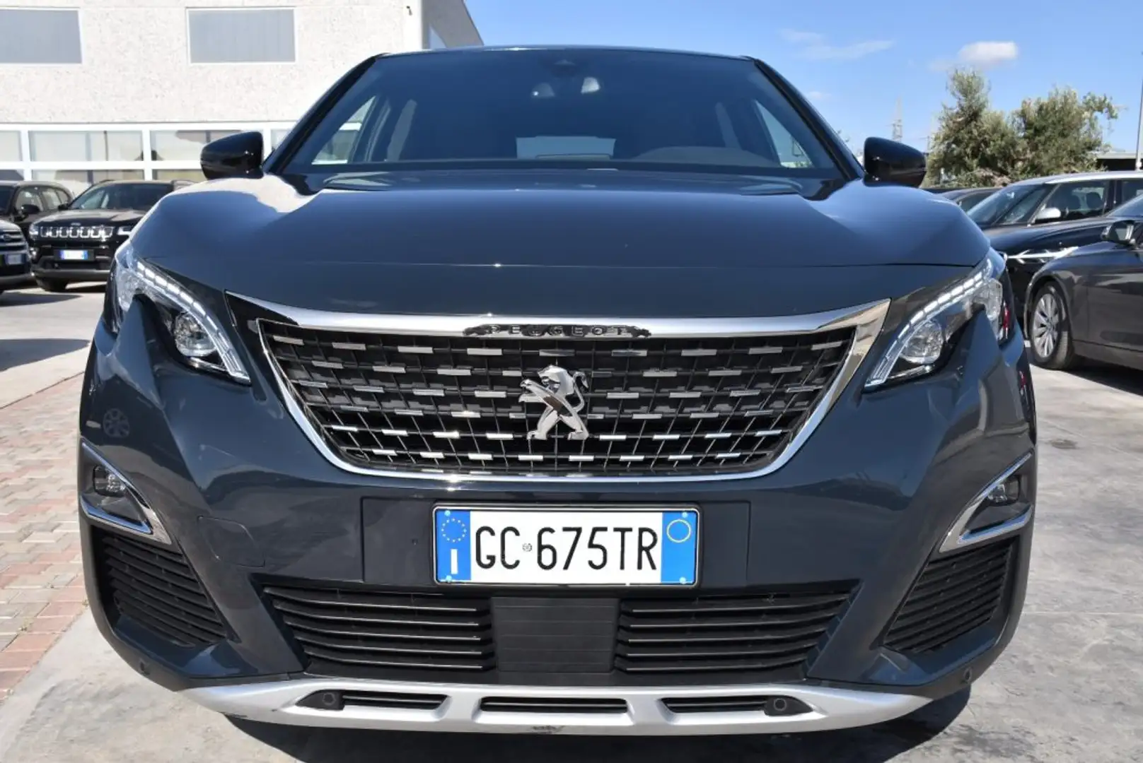 Peugeot 3008 BlueHDi 130 S&S GT Line Gris - 2