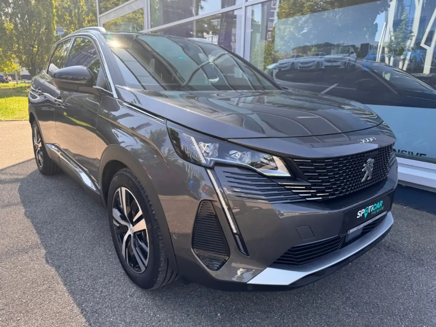 Peugeot 3008 GT Hybrid 225 EAT8 Navi digitales Cockpit Nachtsic Gris - 2