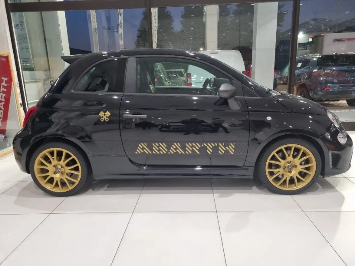 Abarth 695 1.4 T-Jet 75° Anniversario Negro - 1