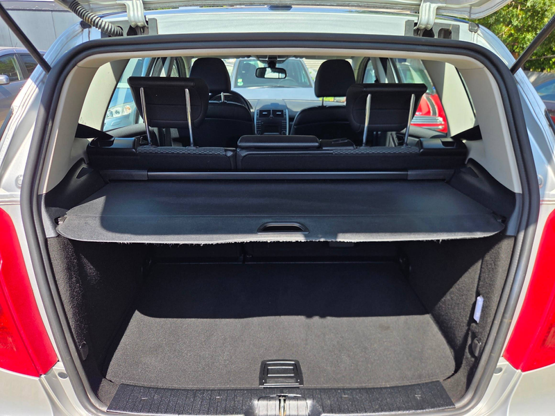 Mercedes-Benz A 180 A 180 Avantgarde+Klima+SHZ+Xenon+8 fach Bereift — photo 13