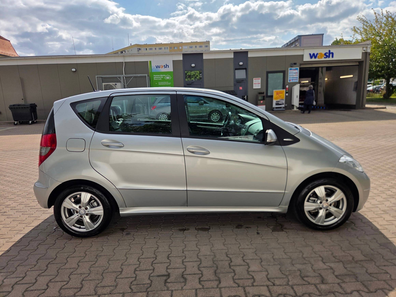 Mercedes-Benz A 180 A 180 Avantgarde+Klima+SHZ+Xenon+8 fach Bereift — photo 8