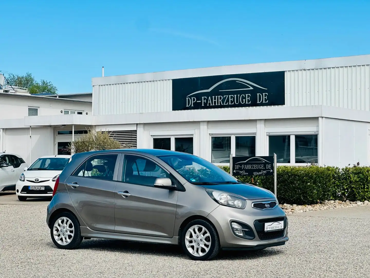 Kia Picanto Spirit Klima Sitzheizung Alufelgen USB Silber - 1