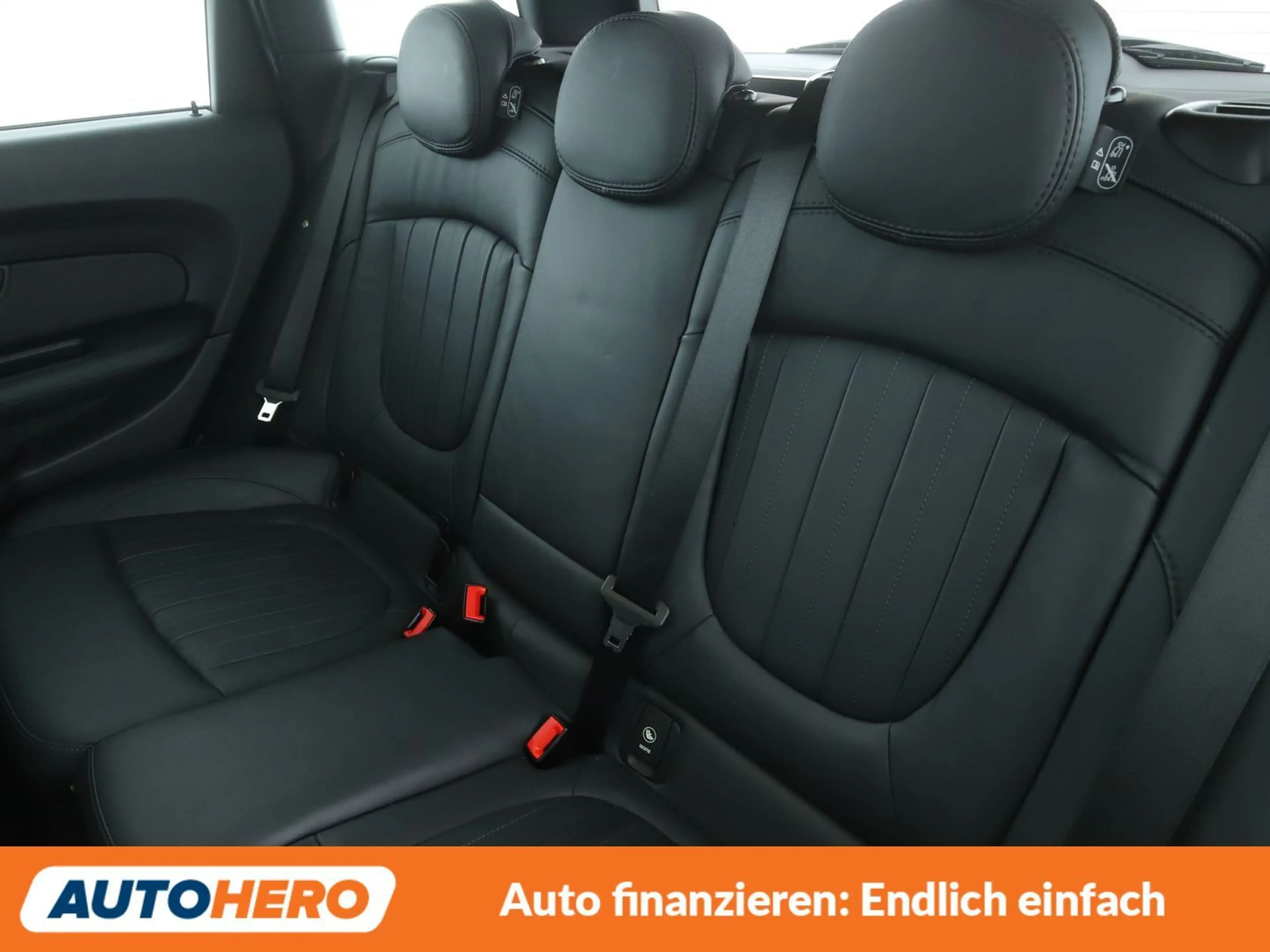 MINI One Clubman One*NAVI*LED*TEMPO*PDC*PANO*SHZ*BLUETOOTH* — photo 14