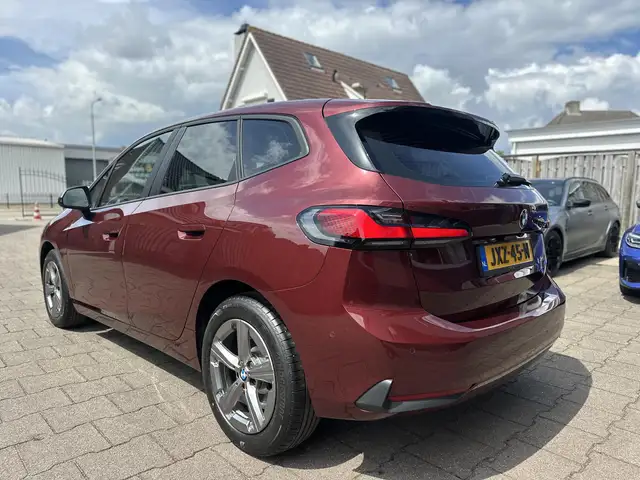 BMW 2 Series view 10