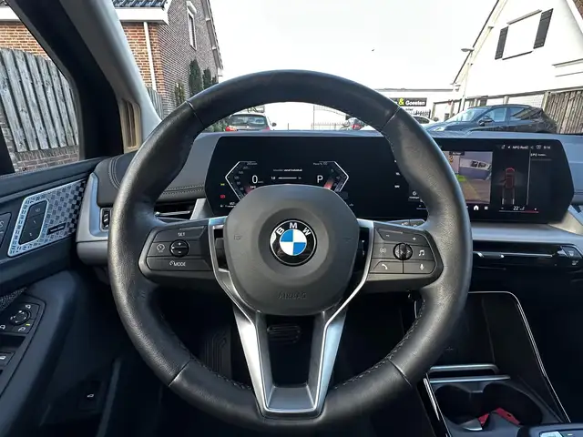 BMW 2 Series view 6