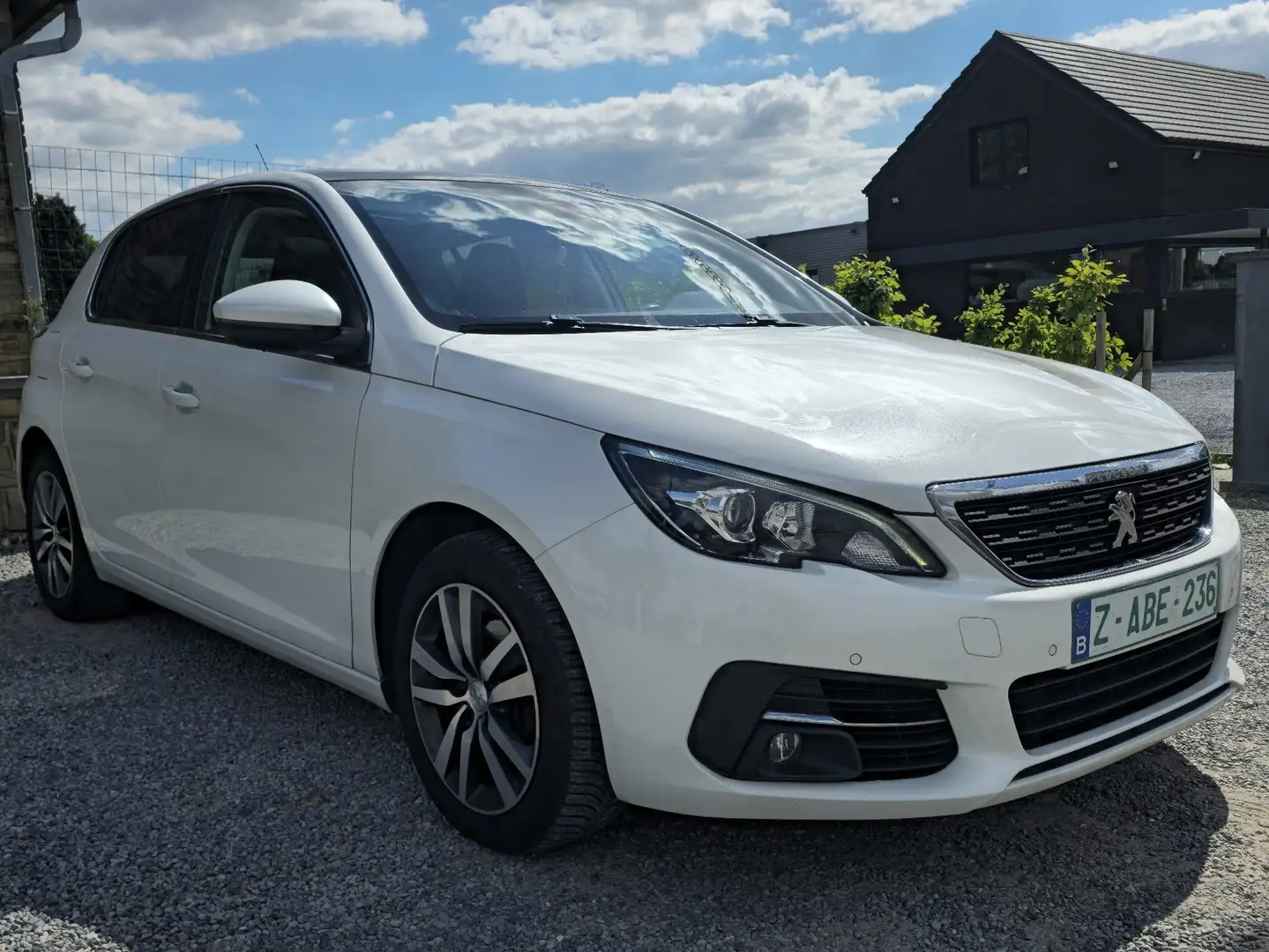 Peugeot 308 1.5HDi Allure * SUIVI COMPLET * GARANTIE * Blanc - 1