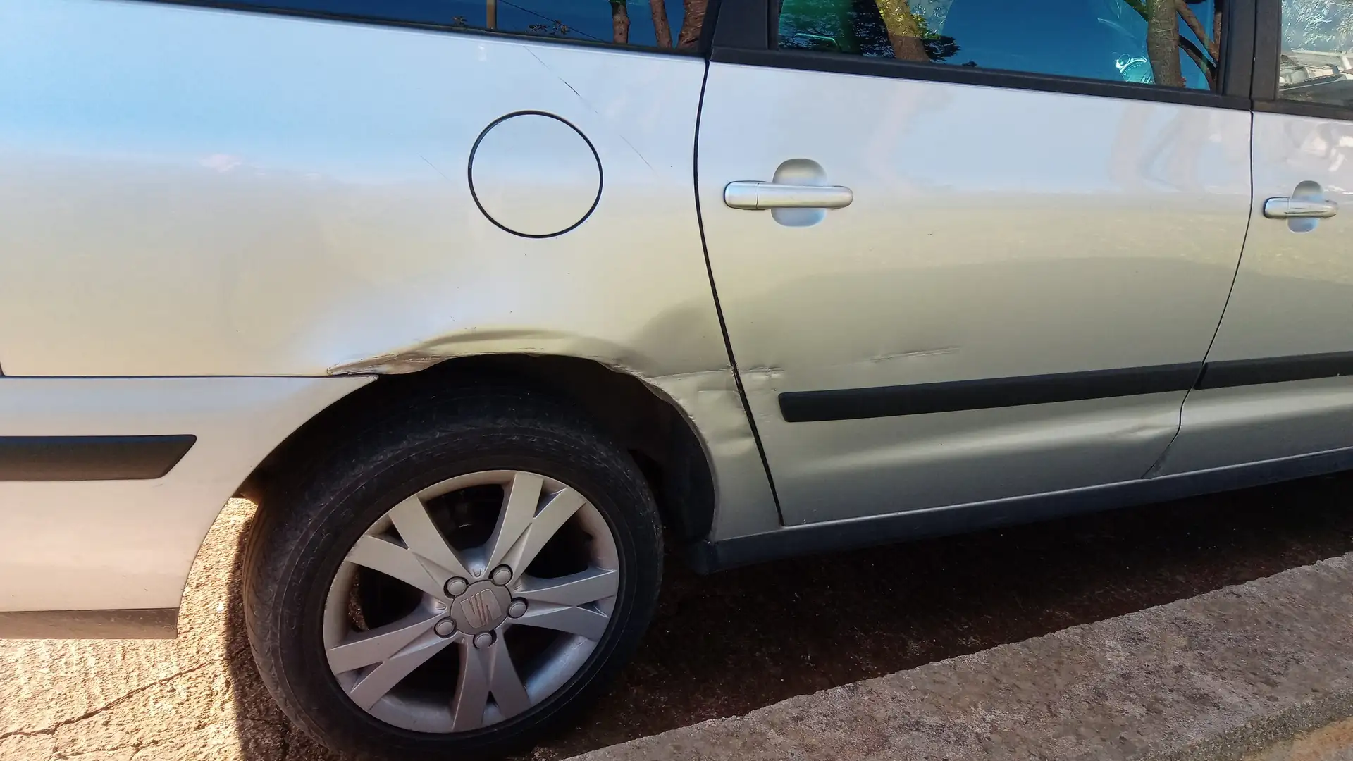 SEAT Alhambra Alhambra II 2000 2.0 tdi Reference dpf Ezüst - 2