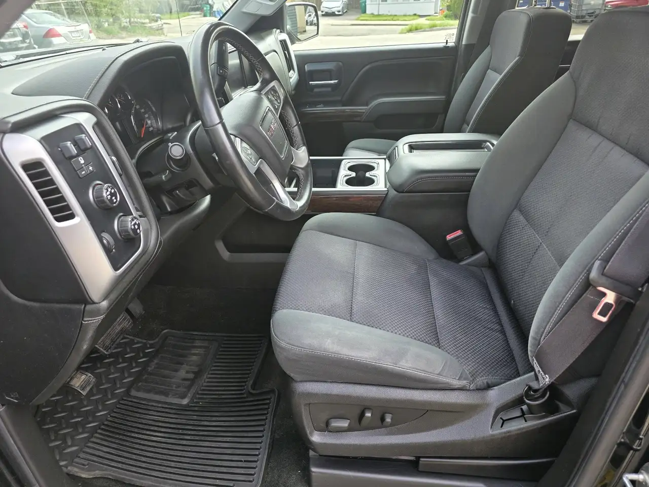 GMC Sierra 1500 снимка GMC Sierra 1500