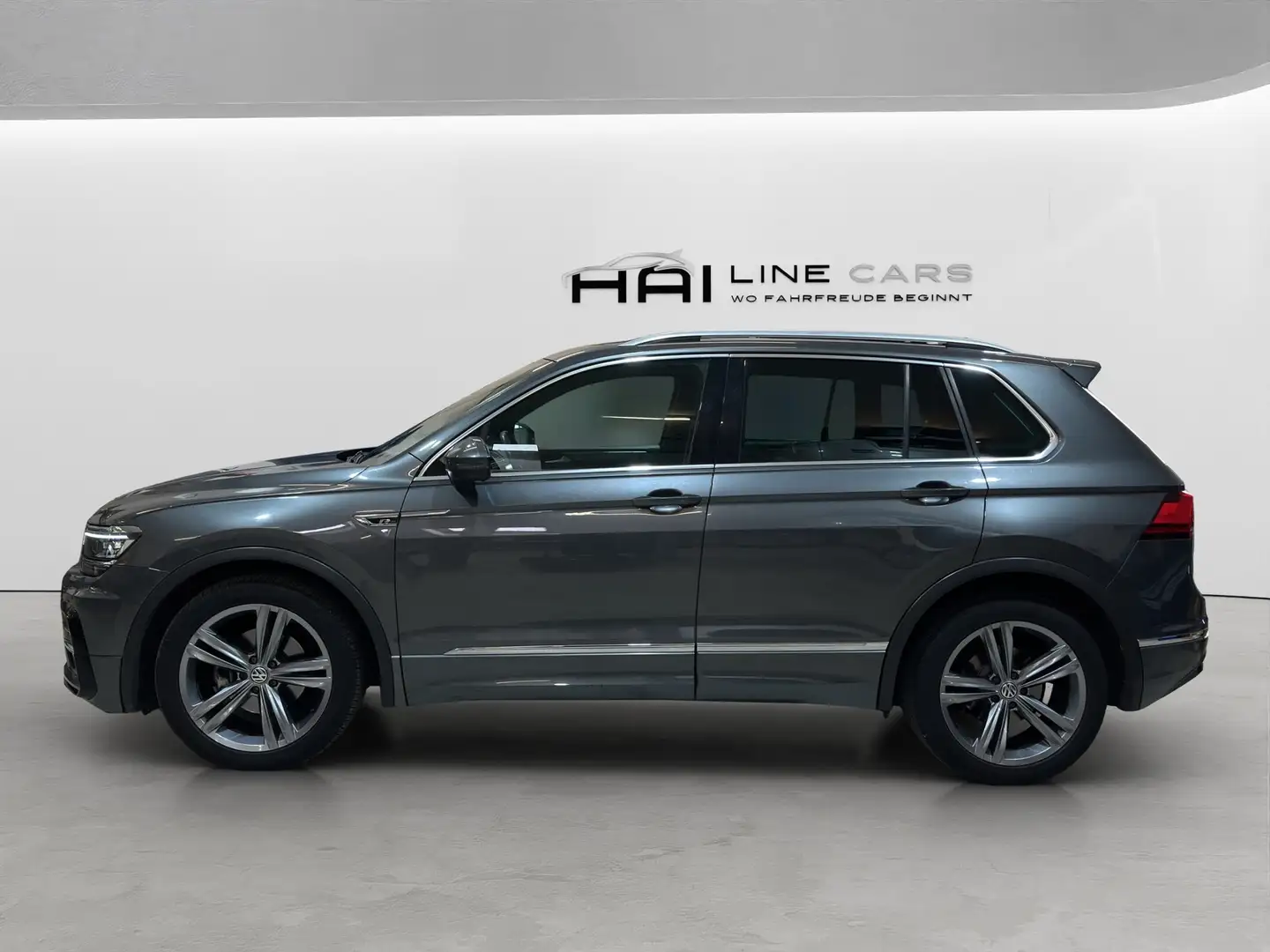 Volkswagen Tiguan R-Line 2,0 TDI DSG | ACC | Pano | LED | Navi | PDC Grau - 2