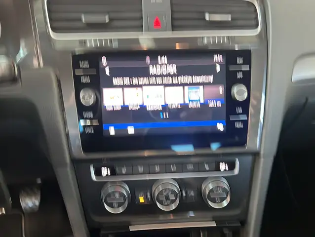Volkswagen Golf view 10