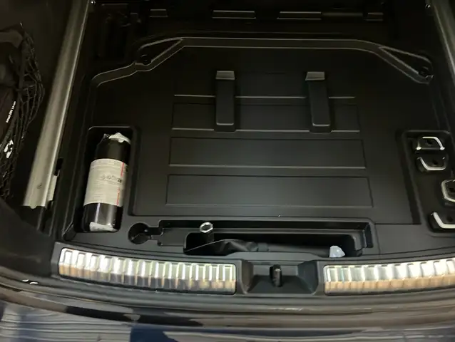 Audi A6 view 21