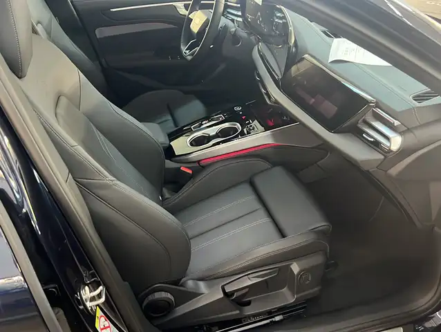 Audi A6 view 24