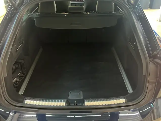 Audi A6 view 19