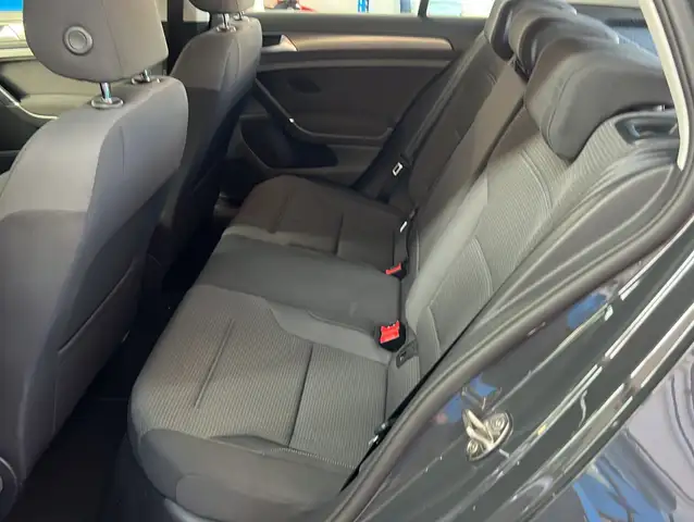 Volkswagen Golf view 15