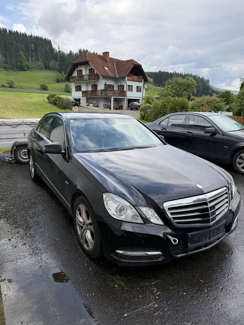 Mercedes-Benz E 220 CDI DPF BlueEFFICIENCY Automatik Avantgarde - 2