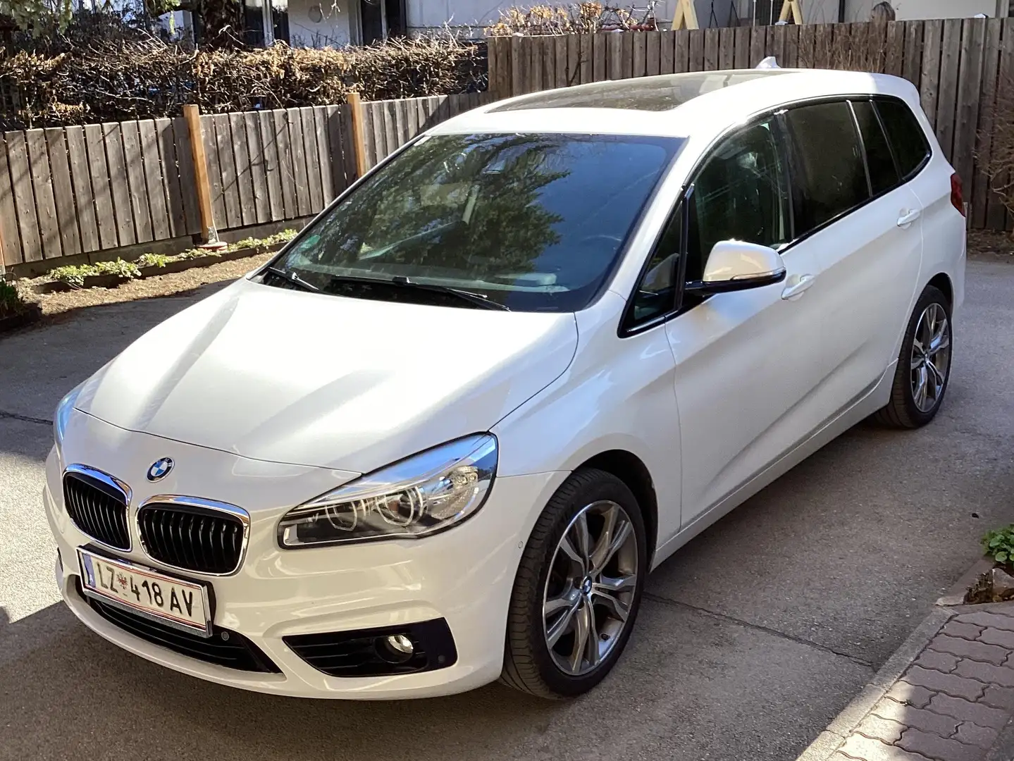 BMW 118 118d Sport Line Aut. Sport Line Weiß - 1