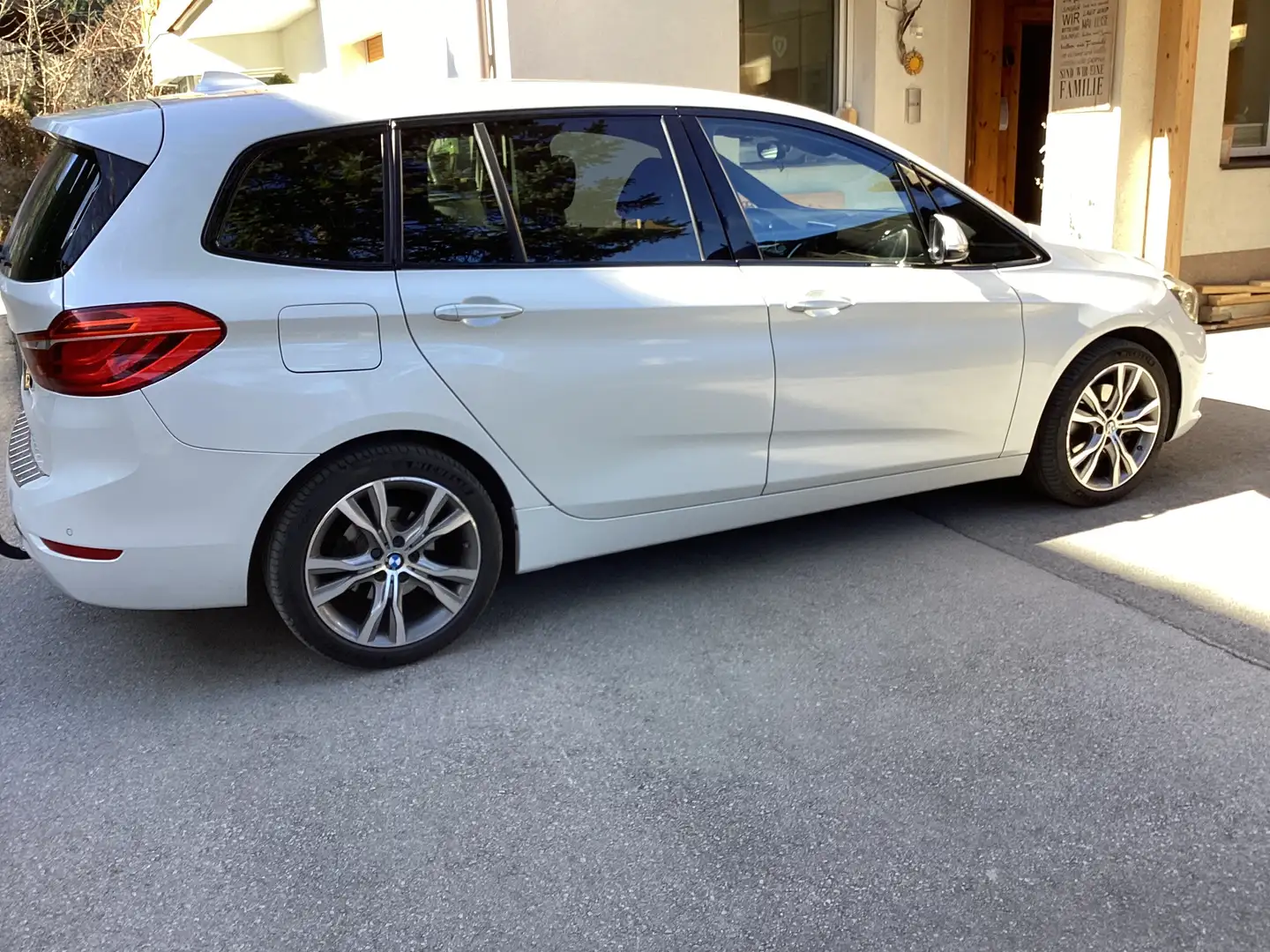 BMW 118 118d Sport Line Aut. Sport Line Weiß - 2