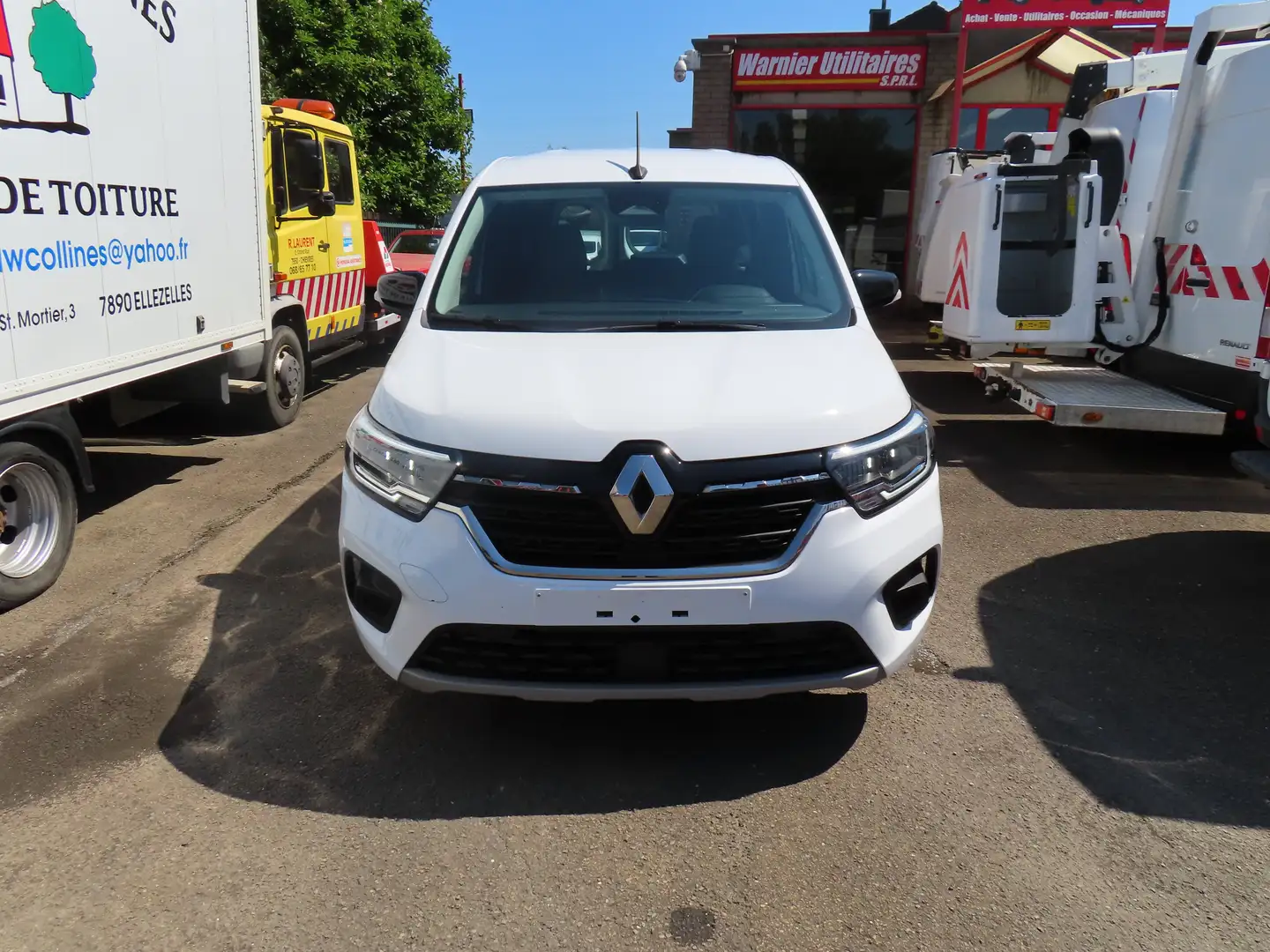 Renault Kangoo Mixte, 5 places 21.850€ HTVA Wit - 2