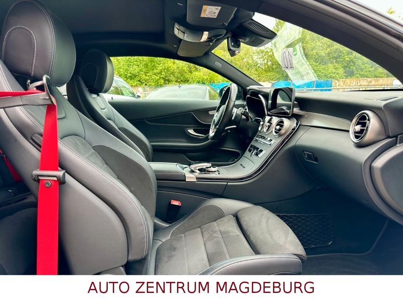 Mercedes-Benz C 400 4Matic *AMG*NAVI*BURMESTER*PANO — photo 13