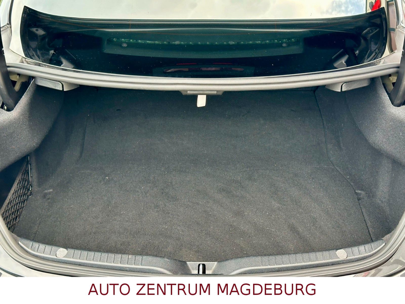 Mercedes-Benz C 400 4Matic *AMG*NAVI*BURMESTER*PANO — photo 10