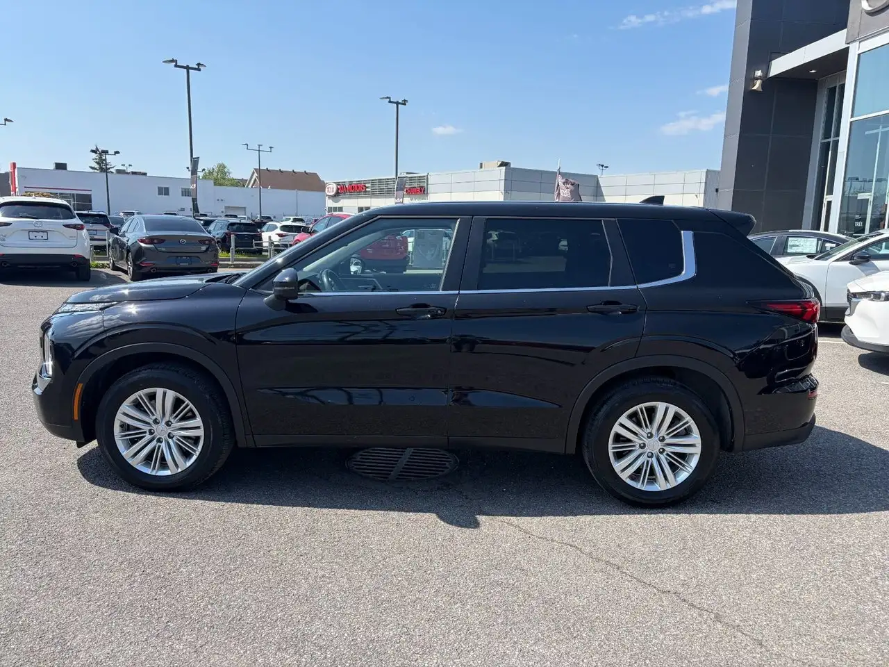 Mitsubishi Outlander снимка Mitsubishi Outlander