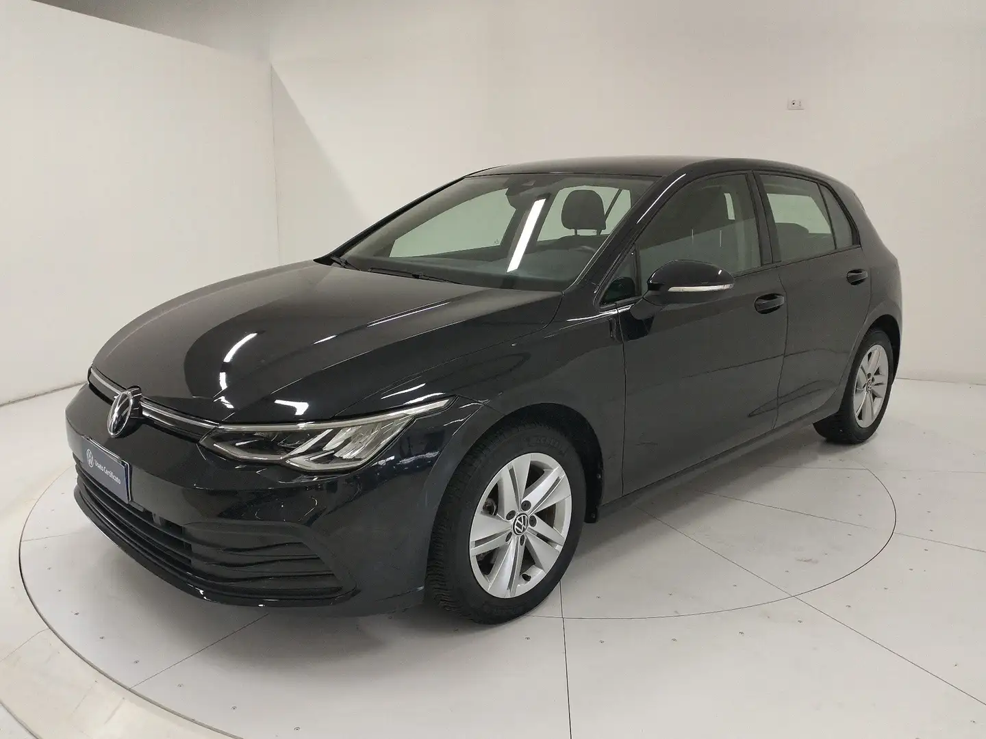 Volkswagen Golf 1.0 eTSI EVO DSG Life Zwart - 1