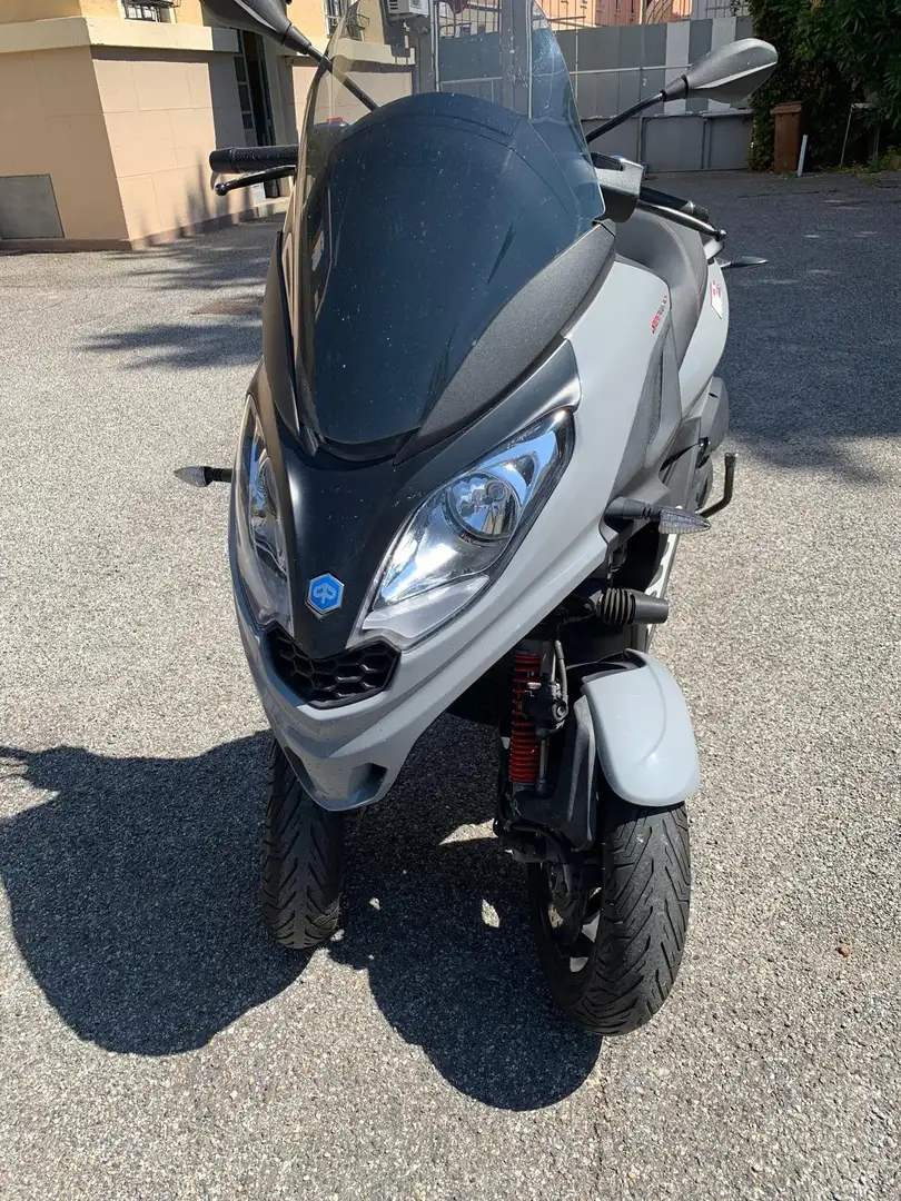 Piaggio MP3 300 Sport ABS Hpe Grigio - 2