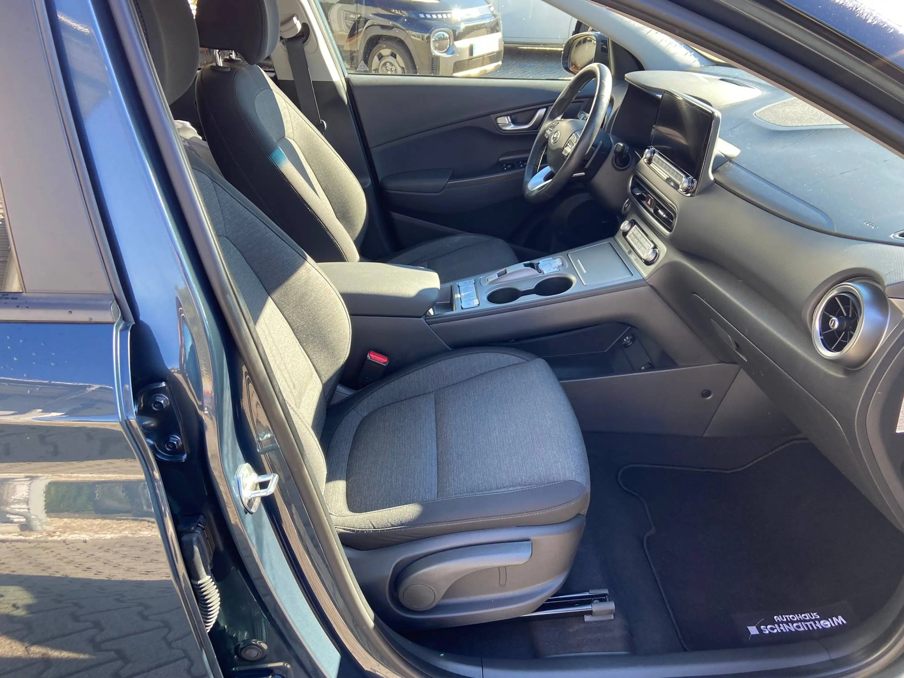 Hyundai KONA EV Trend Navi PDC vo+hi Klimaauto SHZ LHZ Alu WKR — photo 9