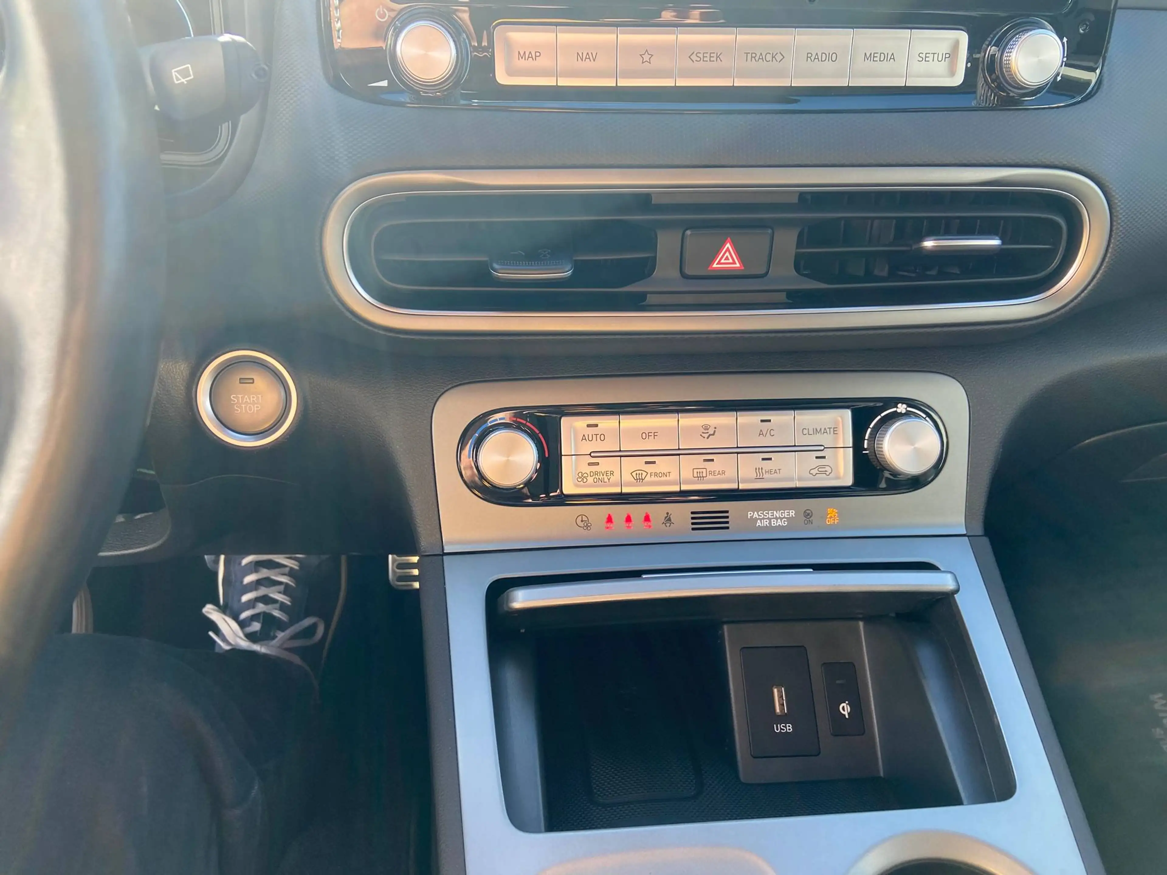 Hyundai KONA EV Trend Navi PDC vo+hi Klimaauto SHZ LHZ Alu WKR — photo 14