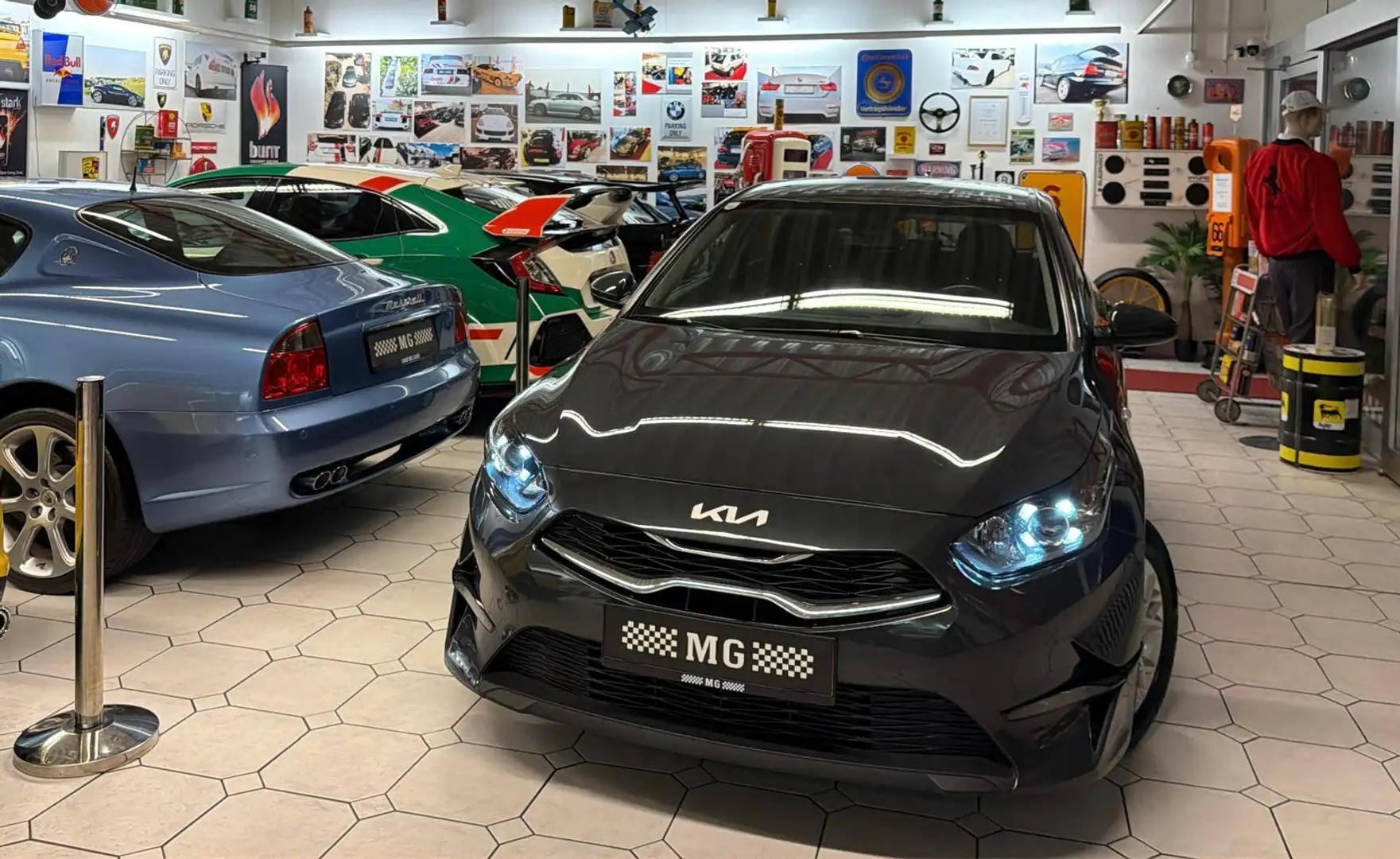Kia Ceed / cee'd Silber  1 Besitz Grau - 1