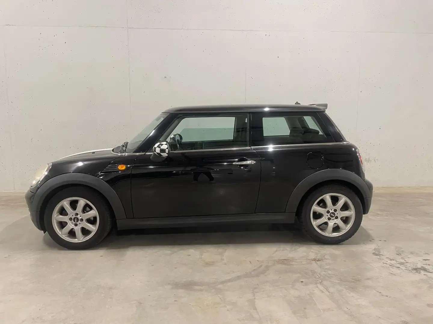 MINI Cooper Mini 1.6 Airco Clima APK Nieuwe model Zwart - 2