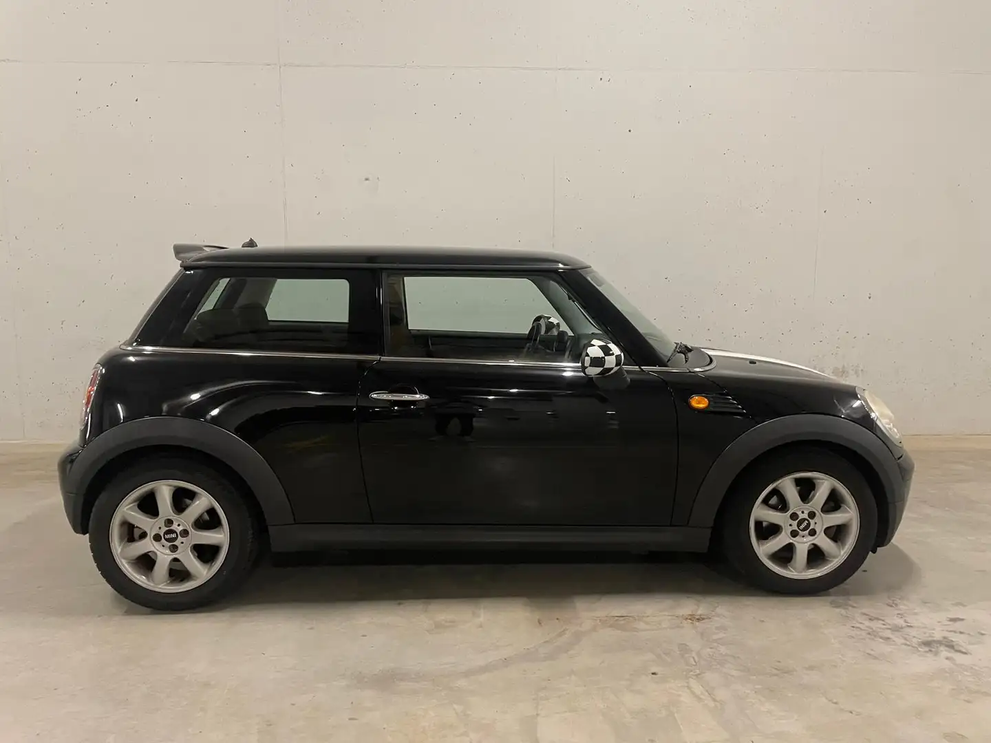 MINI Cooper Mini 1.6 Airco Clima APK Nieuwe model Zwart - 1