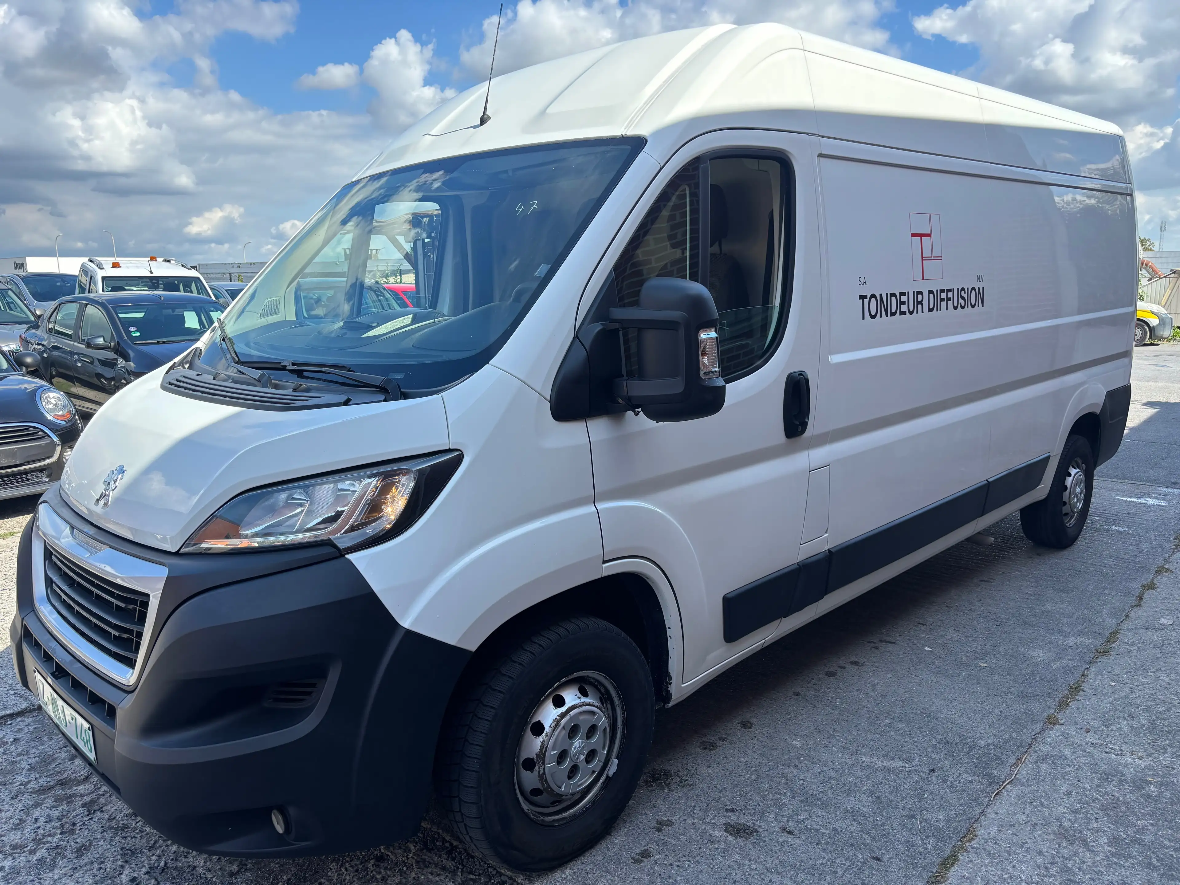 Peugeot Boxer 2.0 BlueHDi L2H2 — photo 2