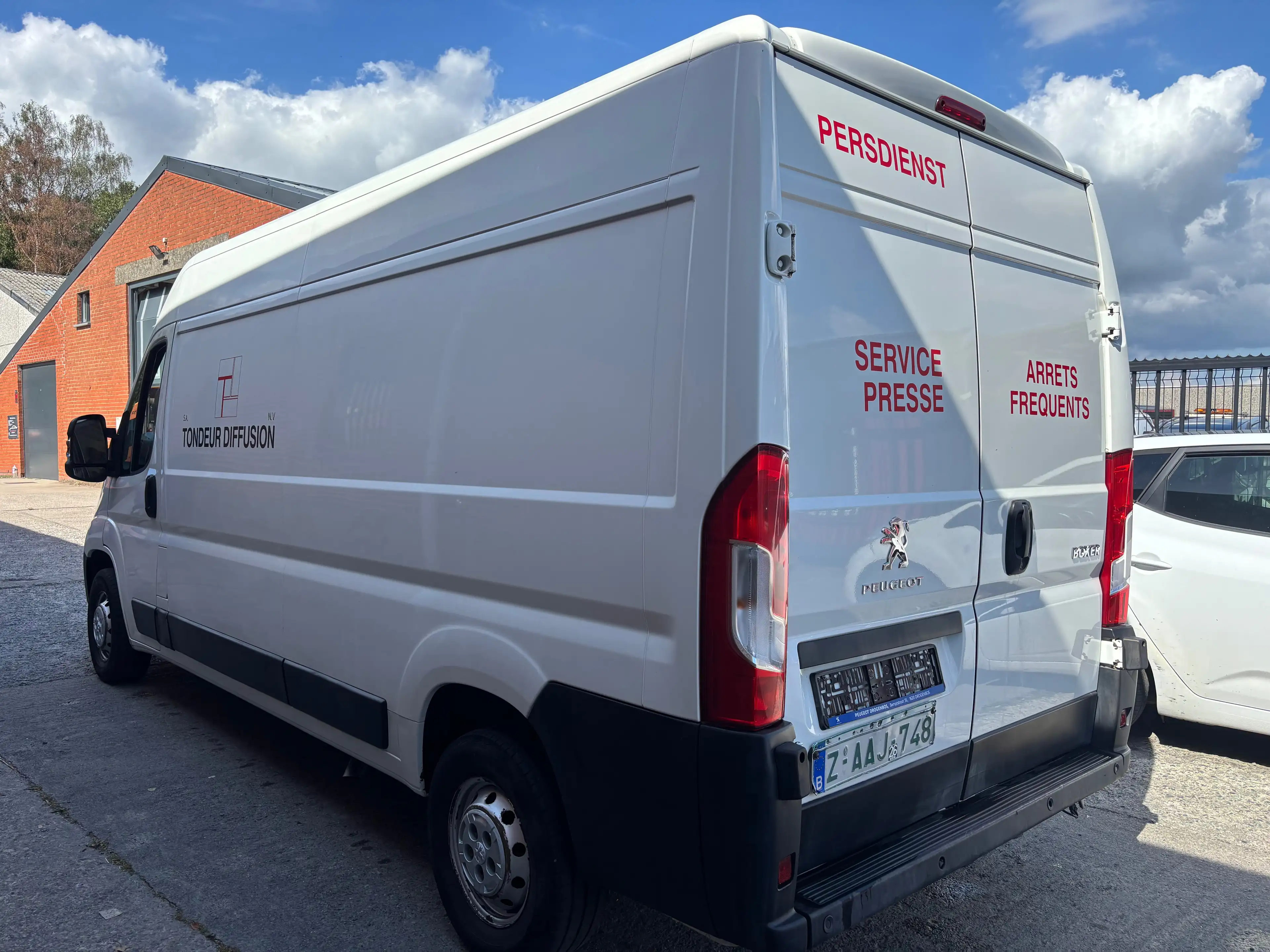 Peugeot Boxer 2.0 BlueHDi L2H2 — photo 6