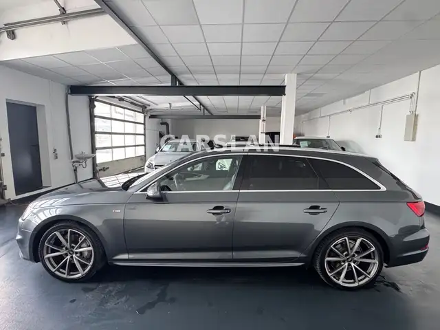 Audi A4 view 9