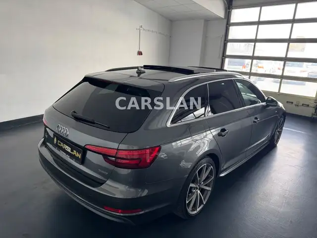 Audi A4 view 12