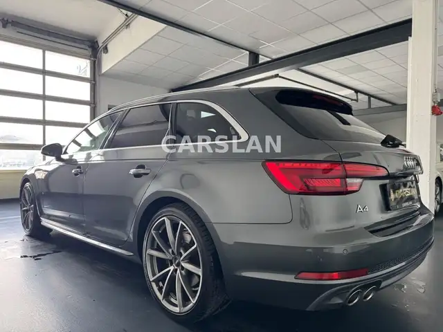 Audi A4 view 13